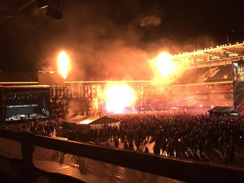 Vertical photo