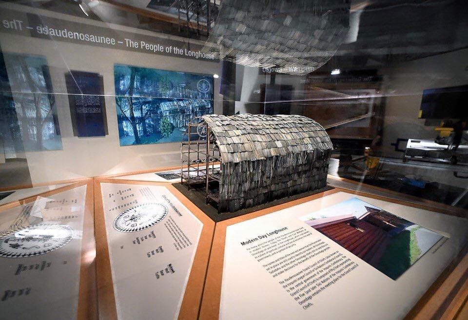 Ska-nonh Great Law of Peace Center permanent exhibits