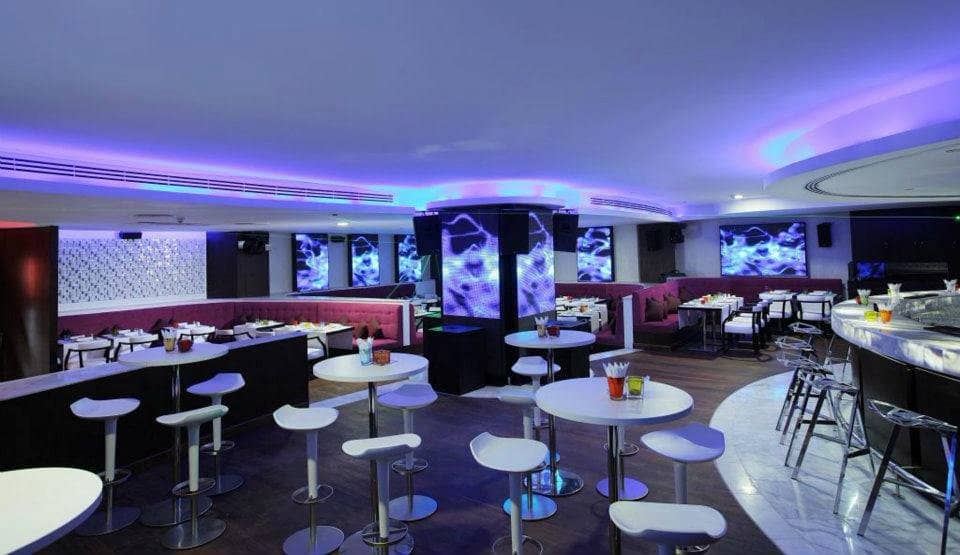 Fusion Cuisine & Craft Cocktails