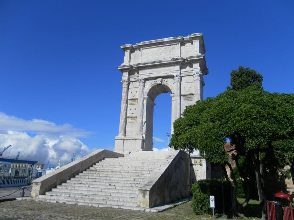 арка