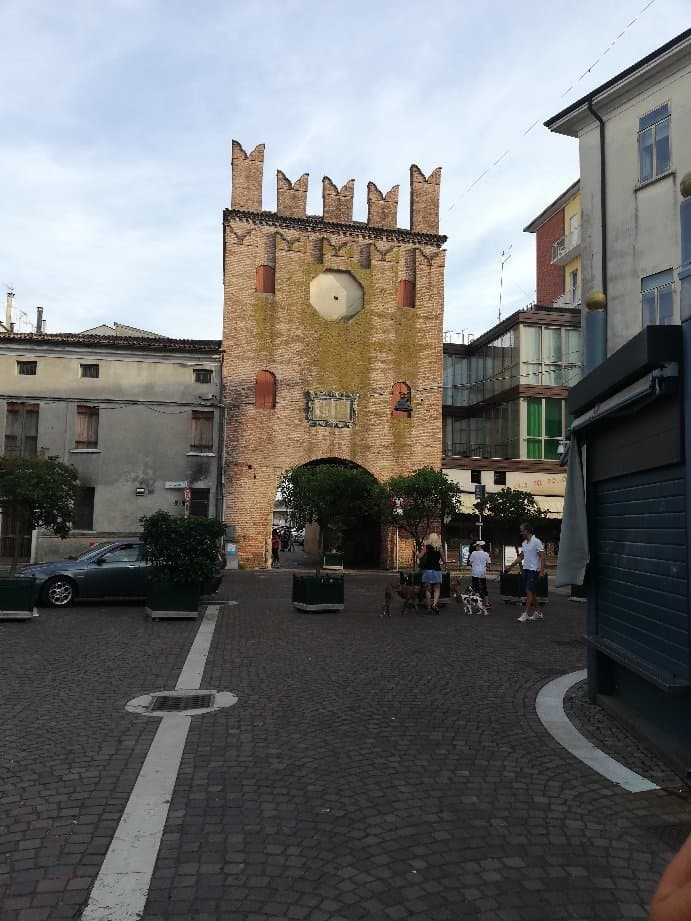 Porta San Bortolo