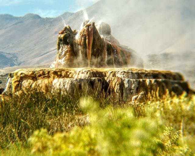 Fly Geyser