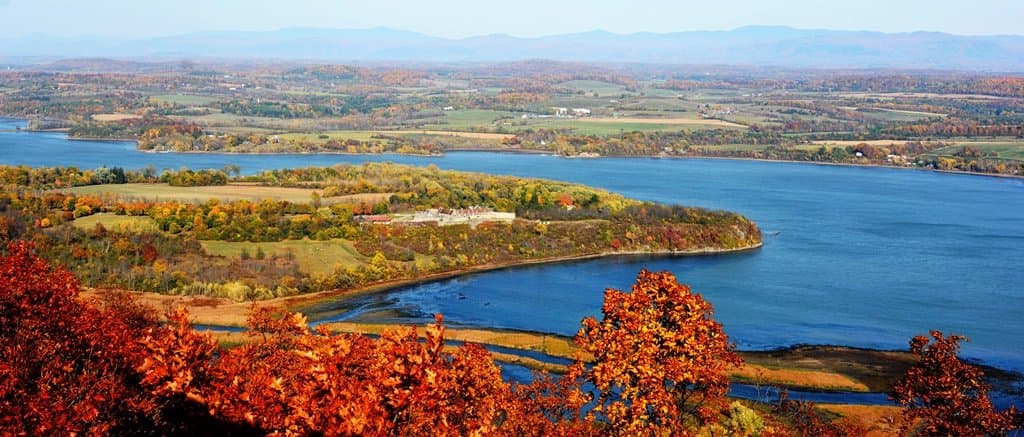 Breath-taking fall foliage view from Mount Defiance