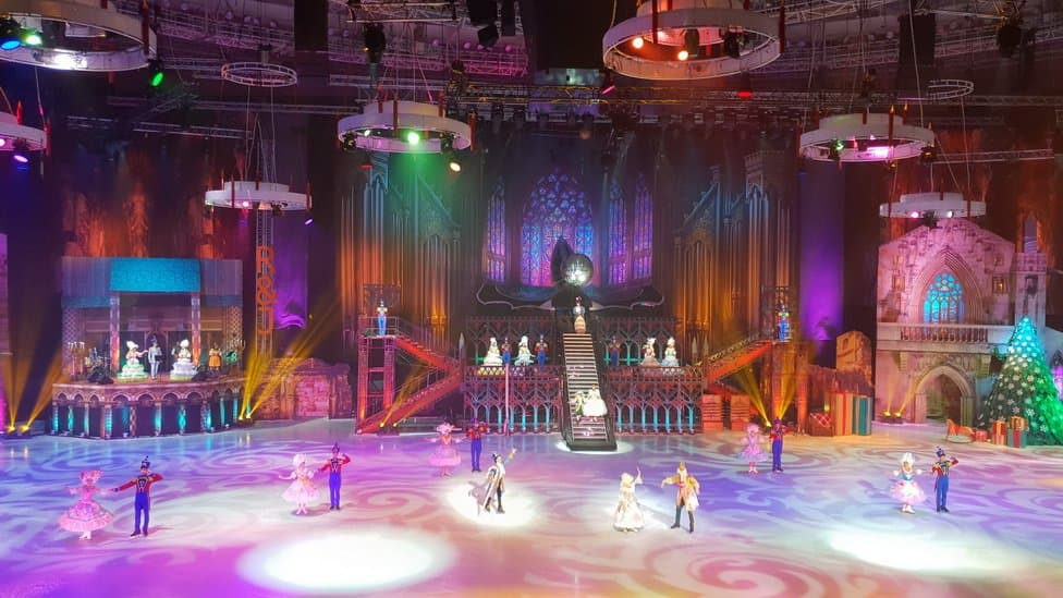 Дворец зимнего спорта "Айсберг". Музыкальная сказка на льду "Щелкунчик и Мышиный король"