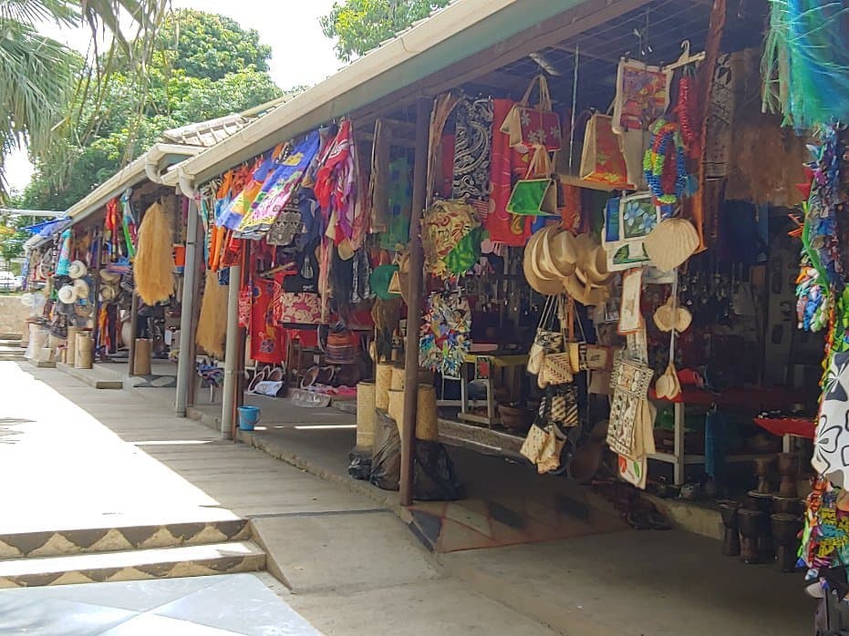 Nadi Handicraft Market