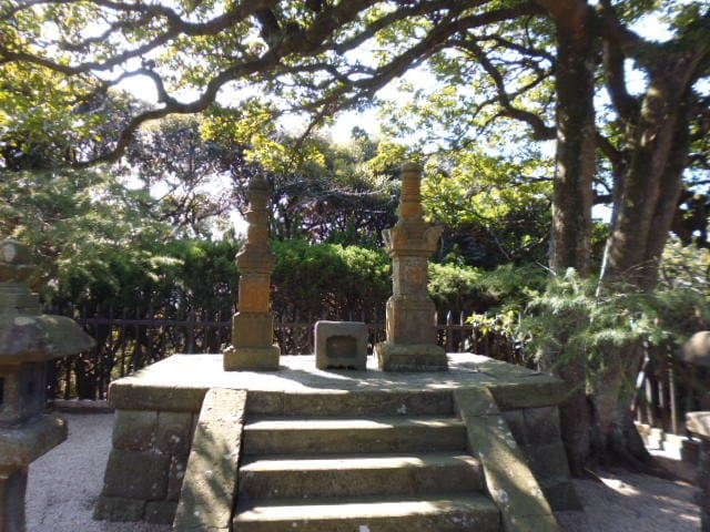 右が按針