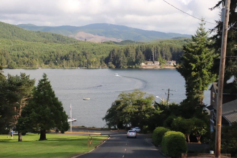 The lake, so enticing!