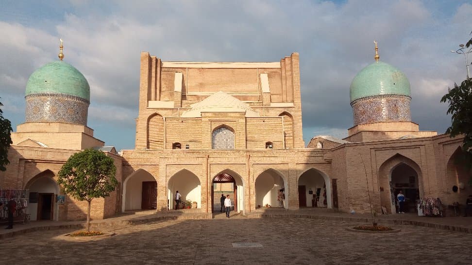 Khast Imam Complex