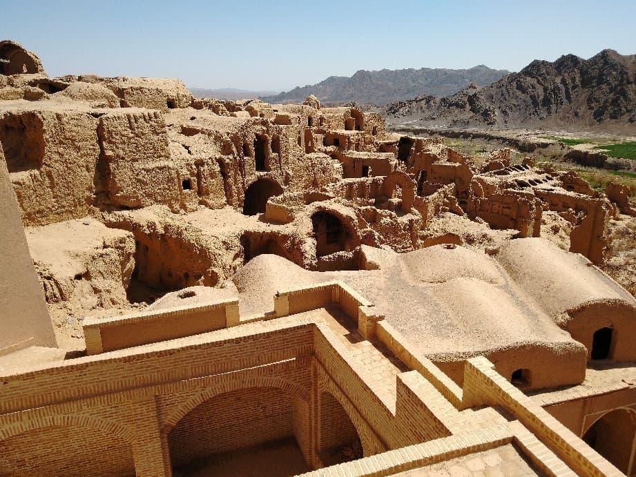 Kharanaq Village