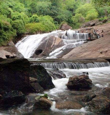 Kovai Kutralam Falls
