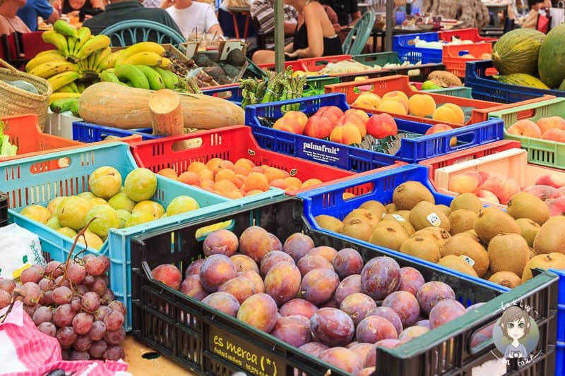 Artisan Crafts & Souvenirs