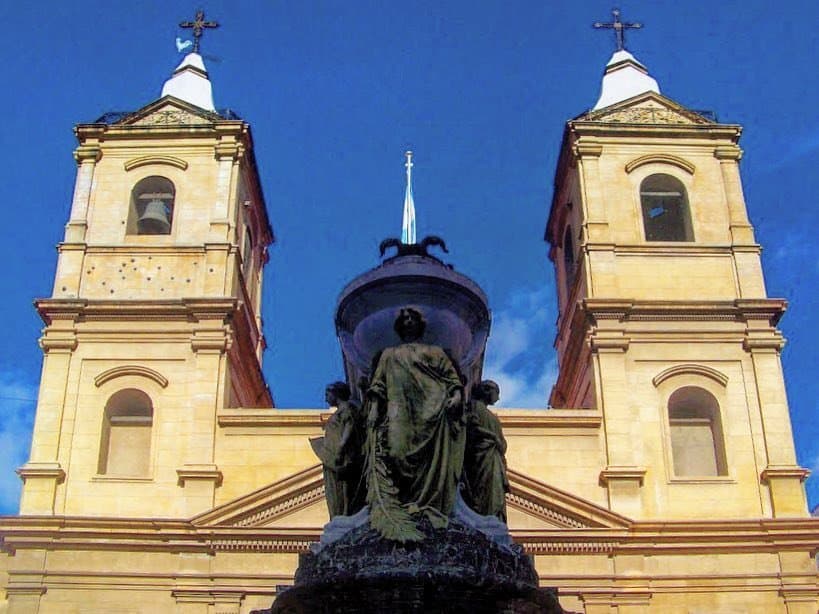 Instagram: gerardoando