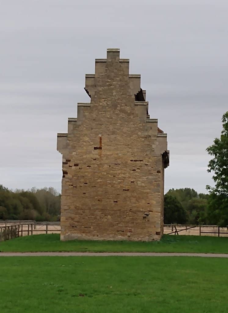 Picturesque Surrounding Walks