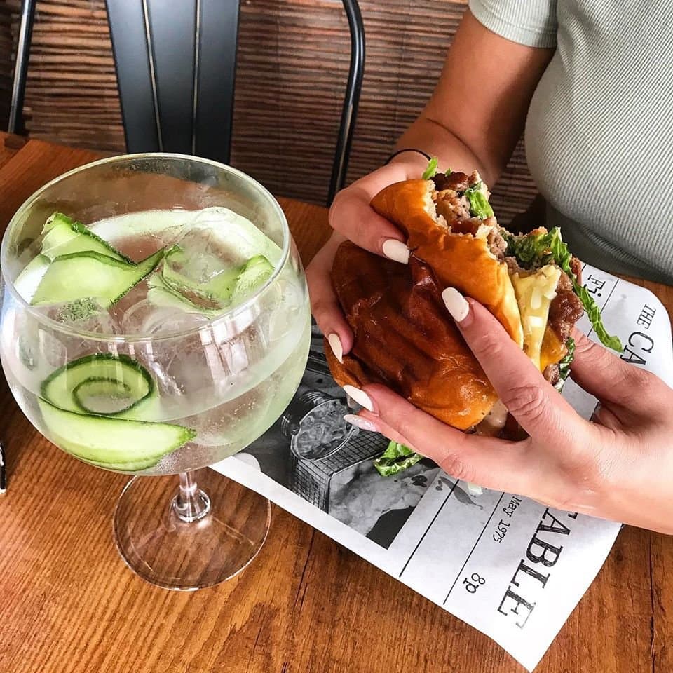 Burgers & Gin, the new unstoppable force.