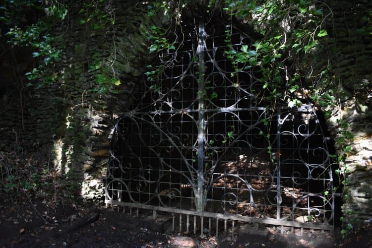 Mother Ludlam’s Cave