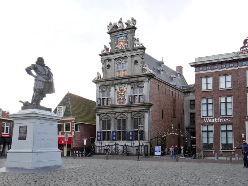 the statue