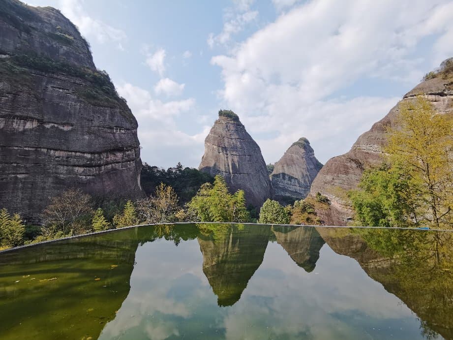 桂林丹霞八角寨景区