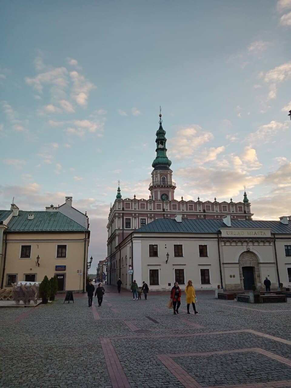 Live Music Performances