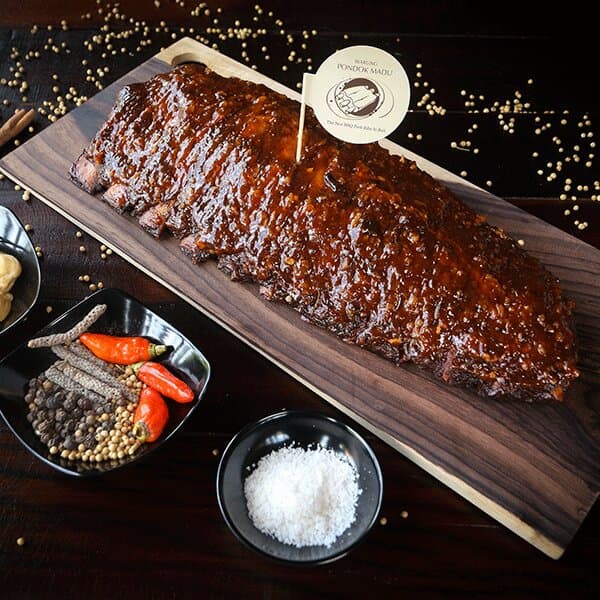 This original BBQ pork ribs is perfect for children, because it doesn't taste spicy, the sweet BBQ sauce is combined with the sensation of ginger taste, the spices that seep into the meat with a cooking process more than 10 hours and very suitable to be served with french fries.