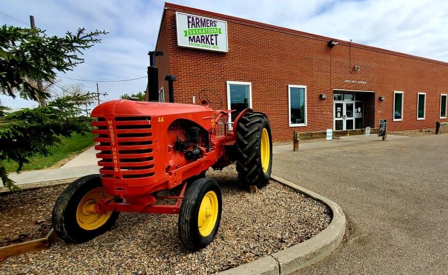 Saskatoon Farmers' Market
Open Year-Round
Sat.8-2 & Sun.10-3
2600 Koyl Ave.