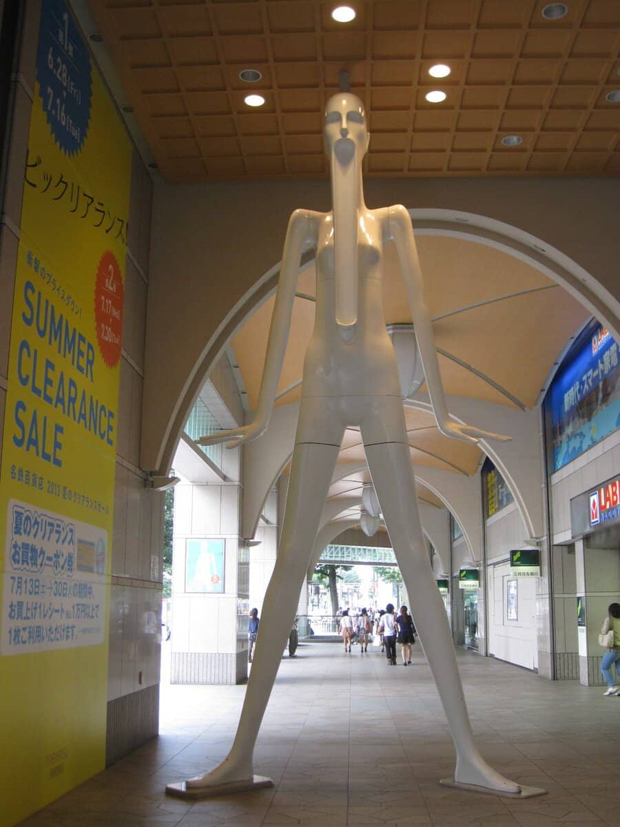 Nana-chan's Ever-Changing Wardrobe