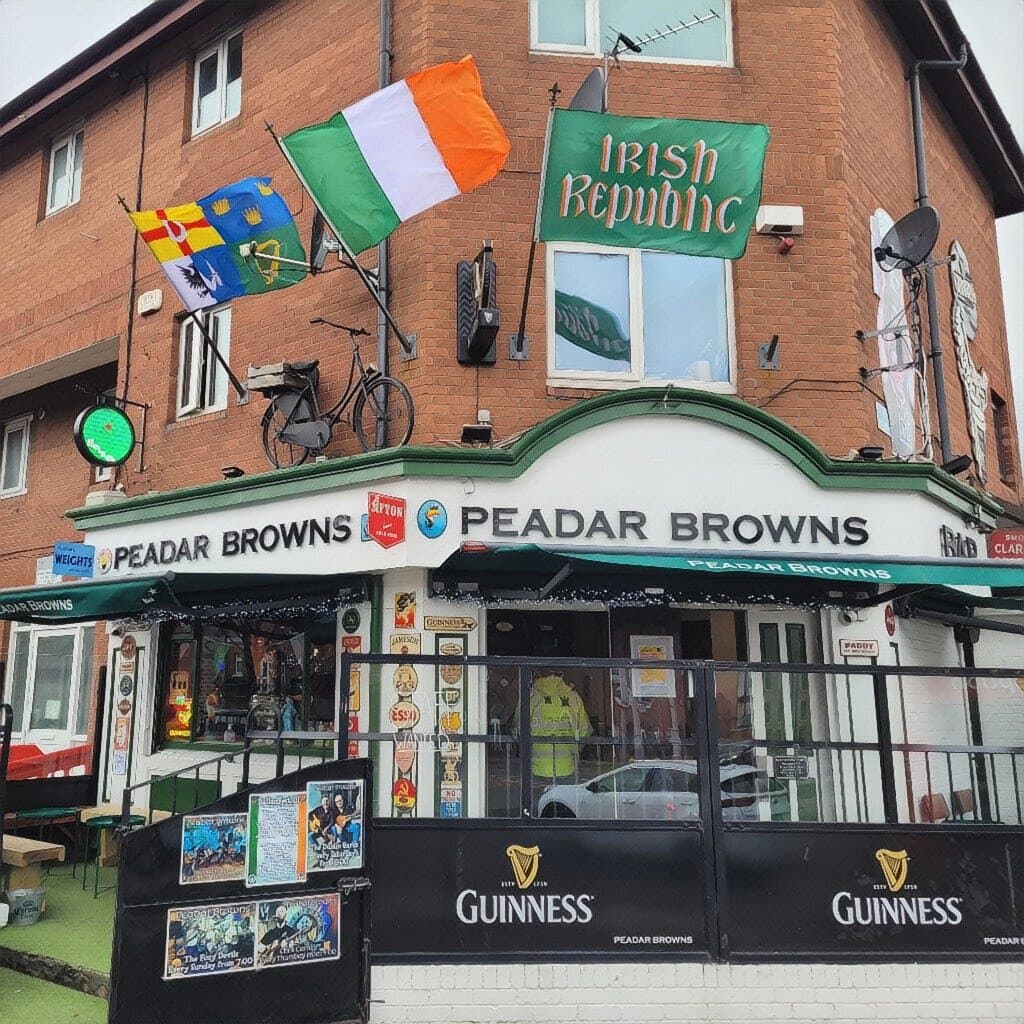 Peadar Browns pub