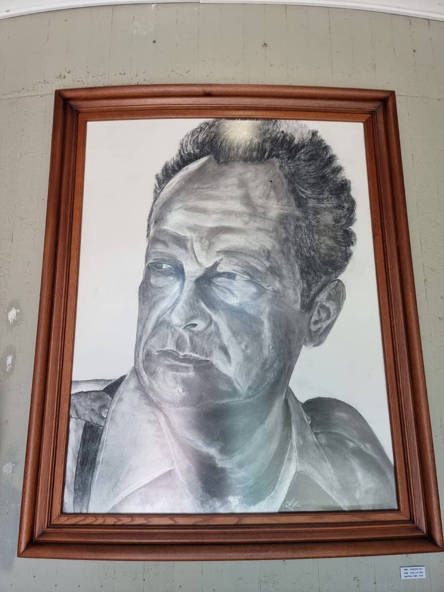 Kibbutz and Shoreline Walk