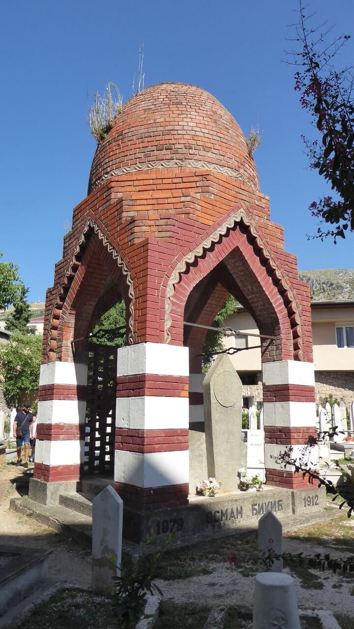 Mausoleum Osman Dikic