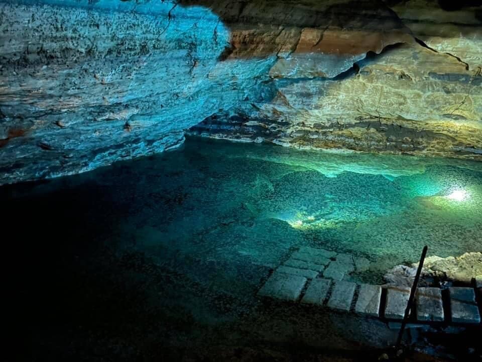 Expert-Led Cave Tours