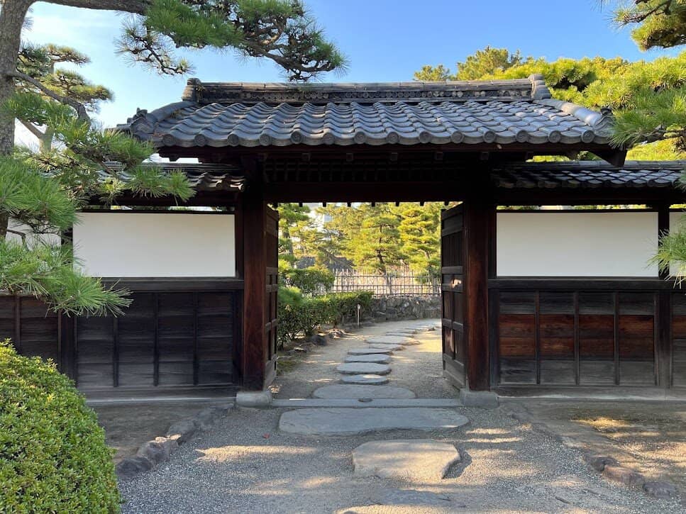 Mizute-gomon Gate