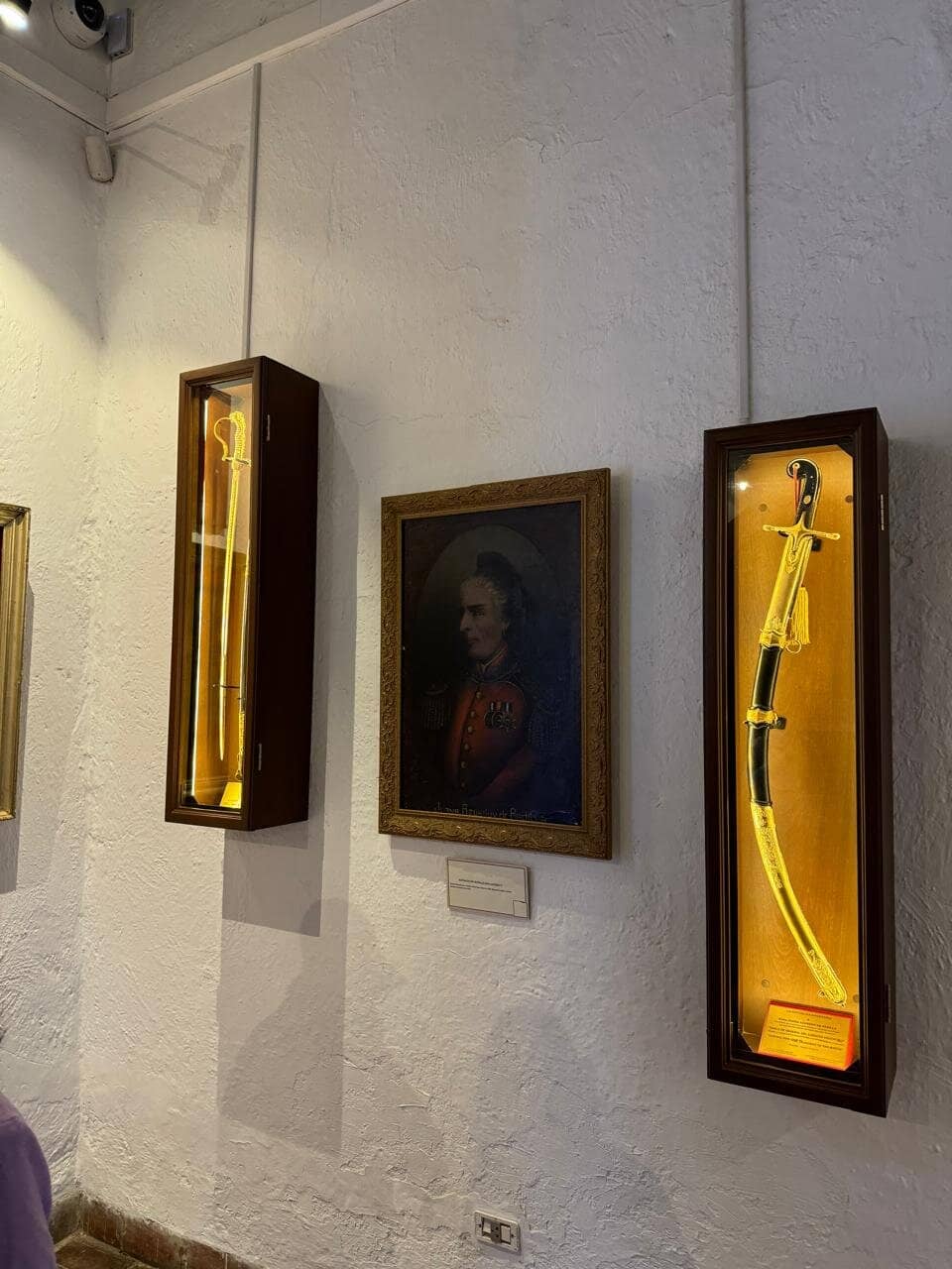 Artifacts of Independence