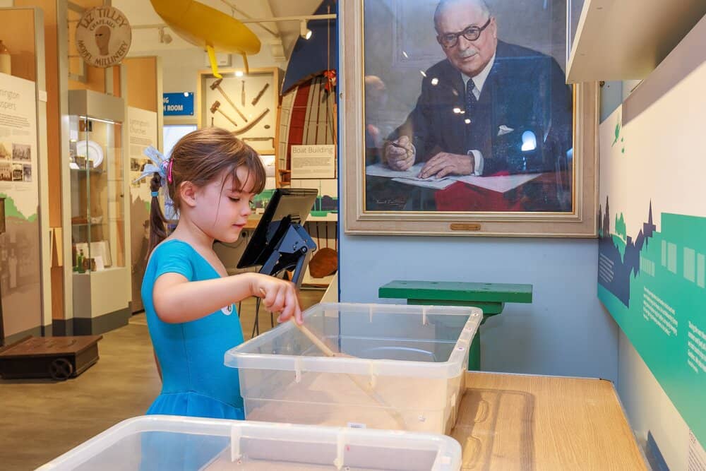 Art Gallery Exhibitions