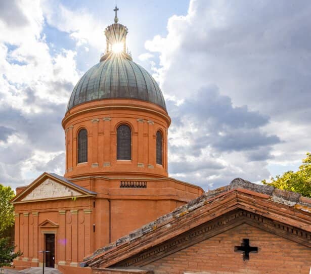 The Iconic Green Dome