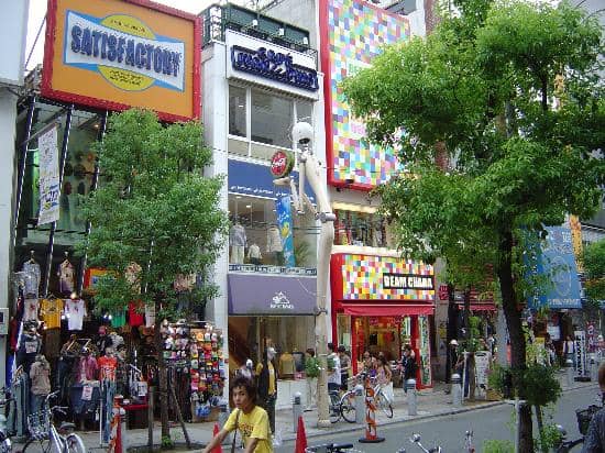 Unique Cafes & Eateries