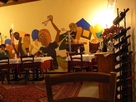 Cozy Atmosphere & Art