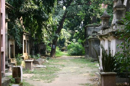 Grand Colonial Tombs