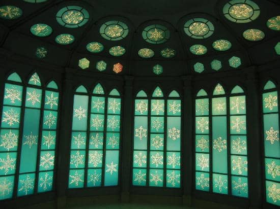 Photogenic 'Frozen' Castle Vibe