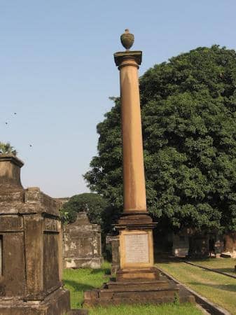 Rose Aylmer's Grave