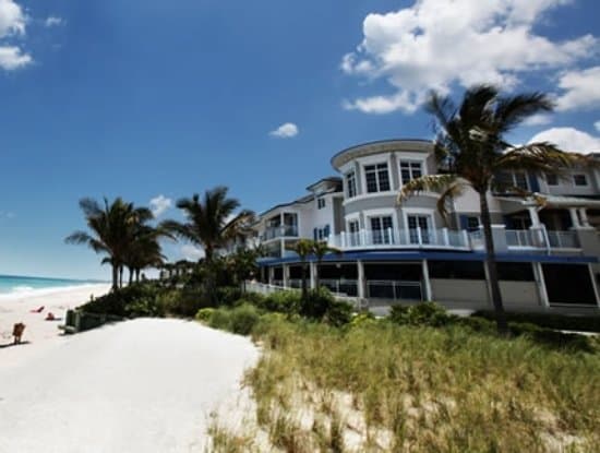 Citrus Cocktail & Kitchen