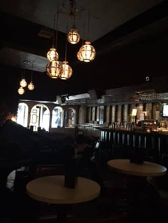 Iconic '50s Atmosphere