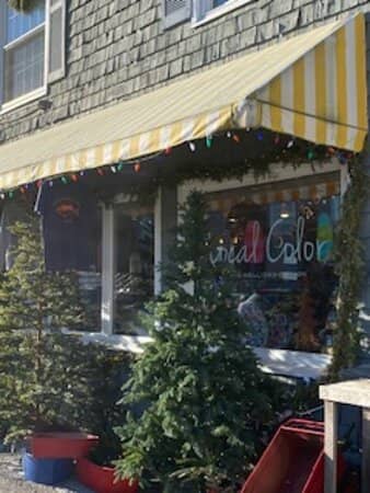 Dock Square Boutiques