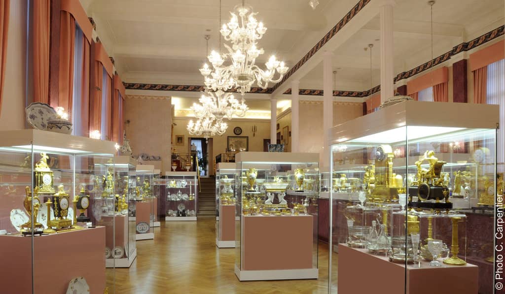 18th & 19th Century Decorative Arts