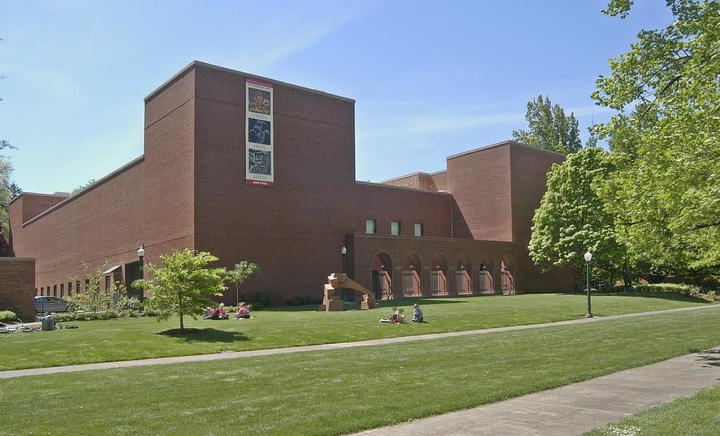 North facade showing outdoor sculptures