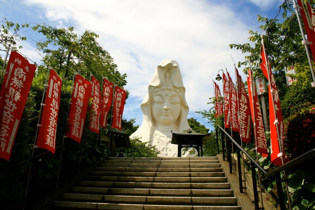 The steps leading up to the Kannon