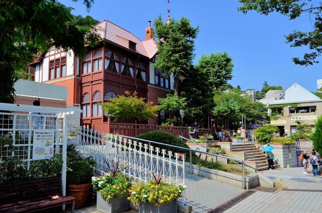 北野町広場から風見鶏の館