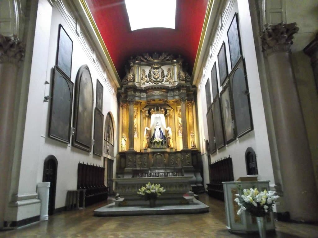 Santiago de Chile. Iglesia de La Recoleta Franciscana. Altar Mayor.