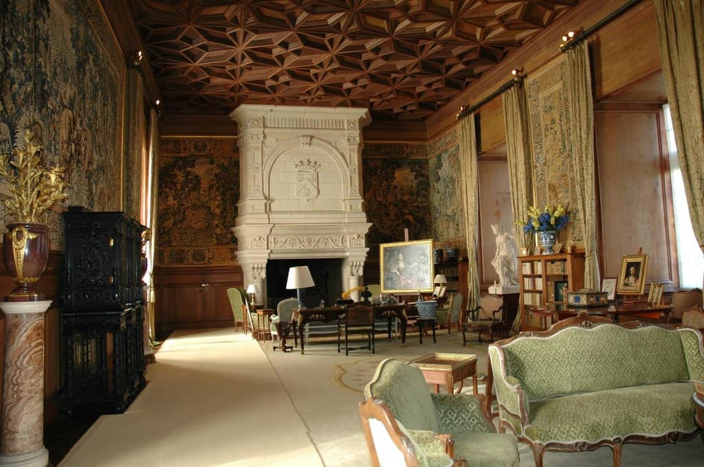 Original Furnishings & Art