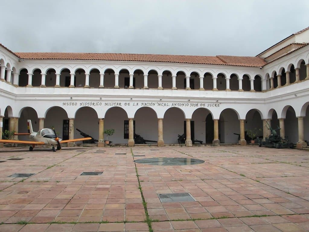 Museo - Antiguo Convento de San Francisco - designado 1° cuartel por Sucre