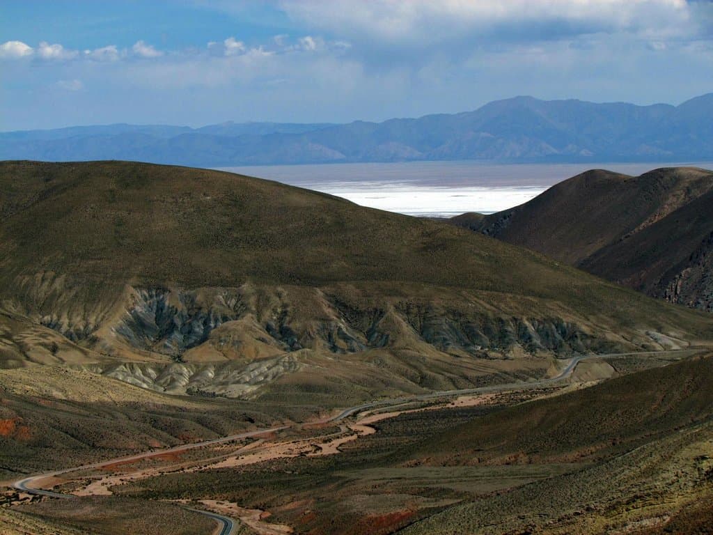 Bajando a las Salinas Grandes 1