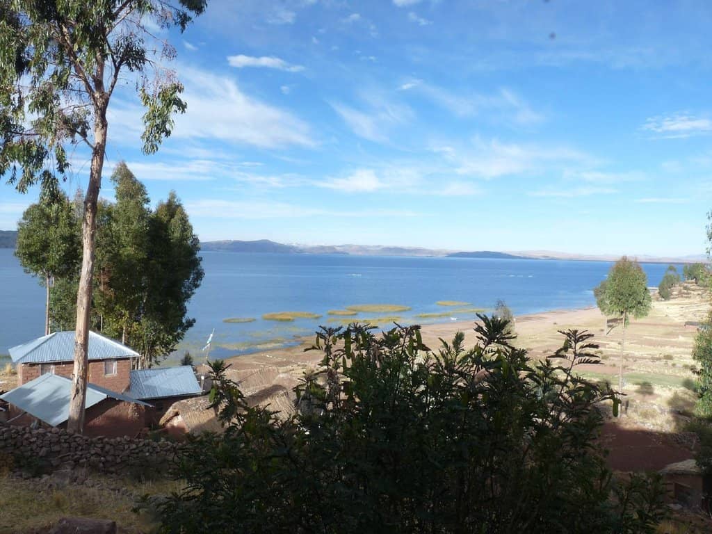 Llachon Community